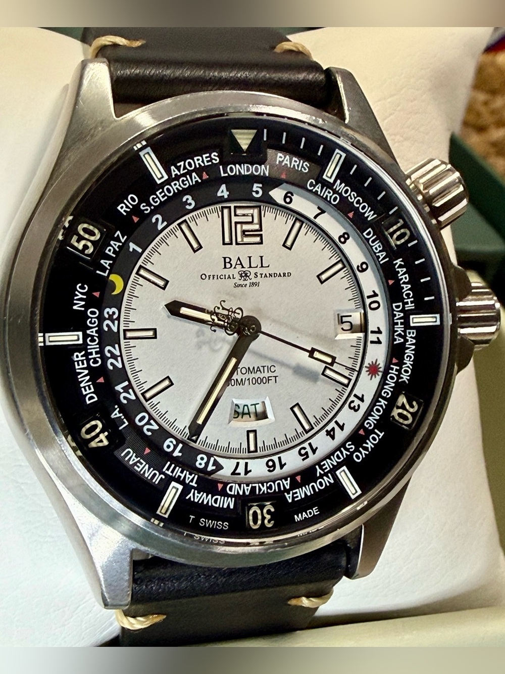 Ball Engineer Master II Diver Worldtimer Auto White Dial Mens Watch DG2022A - Picture 3 of 11
